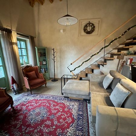 Апартаменты Aristi Boutique Stonehouse With Attic Экстерьер фото