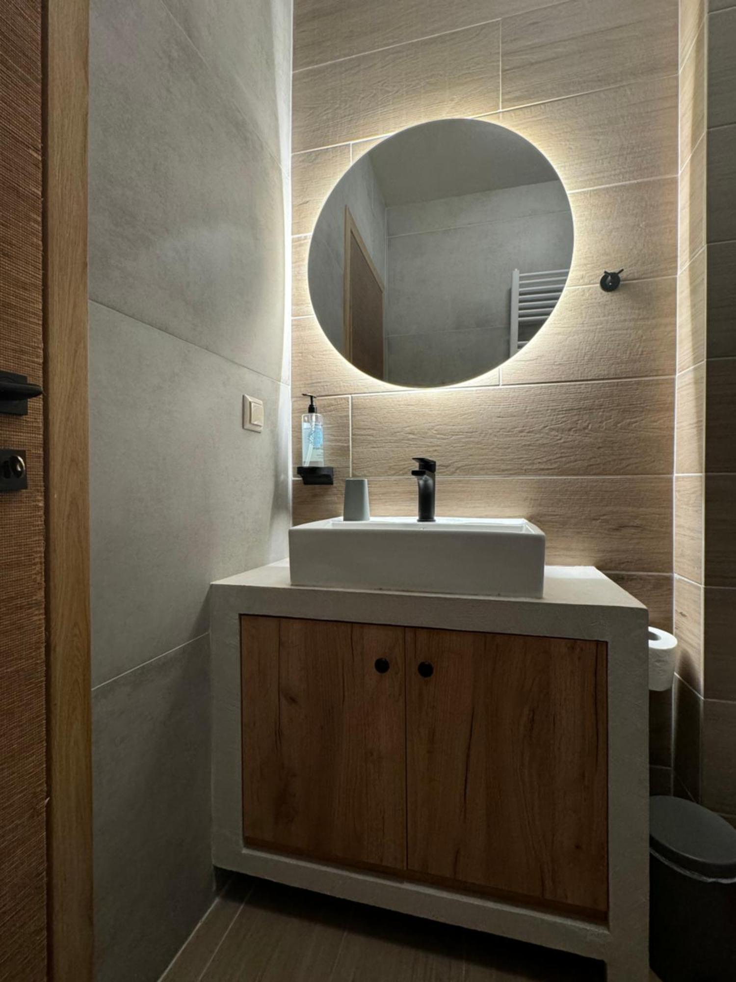 Апартаменты Aristi Boutique Stonehouse With Attic Экстерьер фото